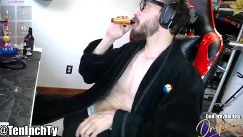 Ty online show from April 14, 4:46 pm