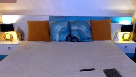 Snapshot of tequillasunrise1 chatting on December 17, 11:06 am tequillasunrise1 online show from December 17, 11:06 am