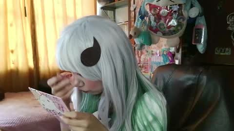 Terra Elowen online show from April 14, 5:08 pm