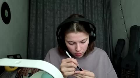 Anny Simpson online show from February 17, 6:10 am