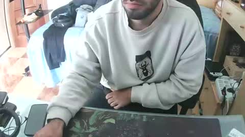 Snapshot of terwosdex chatting on November 8, 3:01 pm terwosdex online show from November 8, 3:01 pm