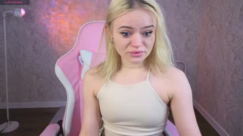 Tessa online show from April 21, 12:56 am