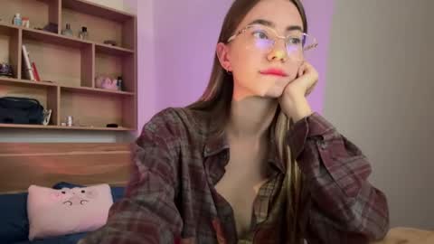 tessa_calmness online show from April 22, 2:36 am