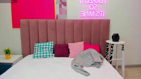 Snapshot of tessaadorable chatting on October 20, 1:28 am Tessa 3 online show from October 20, 1:28 am