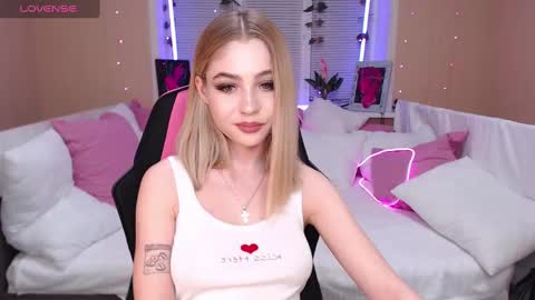 Tessa online show from January 21, 2:15 pm