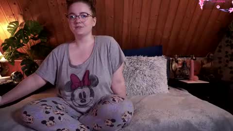 Snapshot of tessawinter chatting on November 6, 3:46 pm Tessa online show from November 6, 3:46 pm