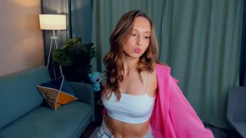 Snapshot of tessiekhanponaphan chatting on September 10, 5:24 pm Cindy online show from September 10, 5:24 pm