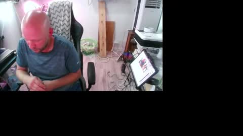 Snapshot of teyiamarie chatting on September 16, 7:04 pm ThicThighsBlueEyes online show from September 16, 7:04 pm