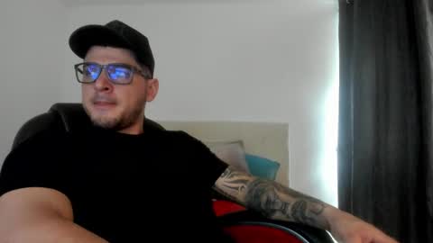 Snapshot of teylor_creed chatting on September 10, 7:25 pm teylor creed online show from September 10, 7:25 pm