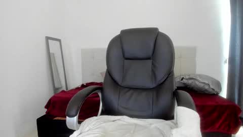 Snapshot of teylor_creed chatting on October 28, 7:38 pm teylor creed online show from October 28, 7:38 pm