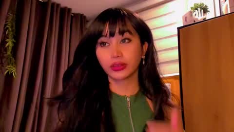 th3r3sa online show from March 2, 5:25 pm