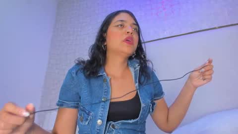 thalia888_ online show from April 19, 7:05 pm