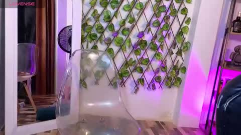 Snapshot of thalia_066 chatting on February 28, 6:21 am thalia online show from February 28, 6:21 am