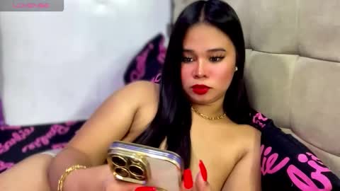 Snapshot of thalia_houston69 chatting on November 27, 4:47 am Ms. Thalia online show from November 27, 4:47 am