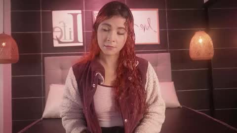 Snapshot of thalia_karlson chatting on November 14, 12:26 pm Thalia online show from November 14, 12:26 pm