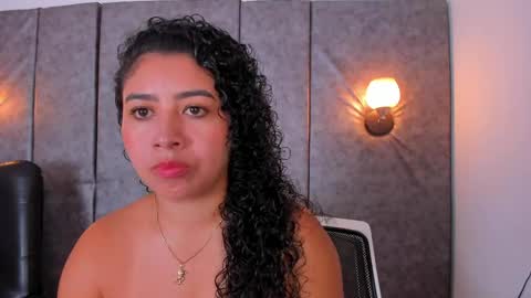 thara webstter online show from May 26, 11:39 am