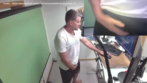 Snapshot of thaterkman chatting on October 22, 3:01 pm thaterkman online show from October 22, 3:01 pm