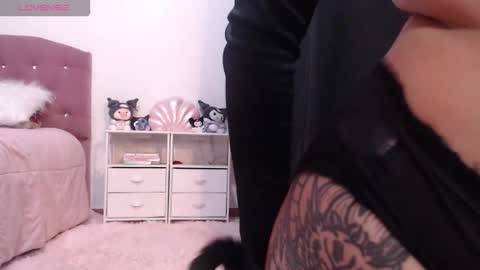   online show from September 23, 8:28 am