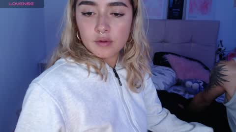   online show from April 2, 4:43 am