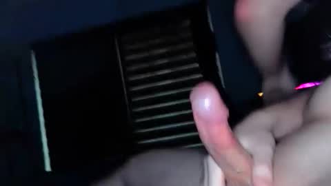 thathotguyxxx online show from December 1, 9:15 pm