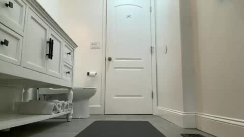 thatoneblondee online show from October 22, 1:39 am