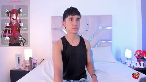 Snapshot of thayler_jones chatting on September 26, 11:14 am Thayler online show from September 26, 11:14 am