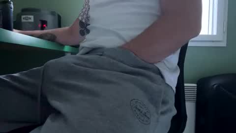 Snapshot of thco chatting on December 3, 8:12 am thco online show from December 3, 8:12 am