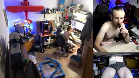 Snapshot of the0archon chatting on November 22, 6:18 pm Michal online show from November 22, 6:18 pm