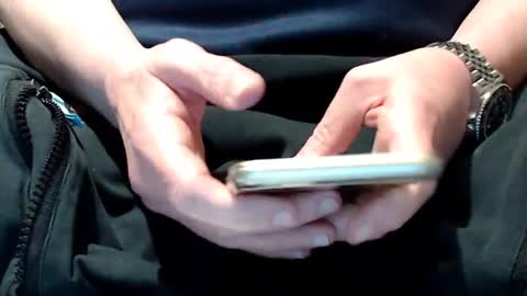 Snapshot of the1pocketrocket chatting on December 1, 6:52 pm the1pocketrocket online show from December 1, 6:52 pm