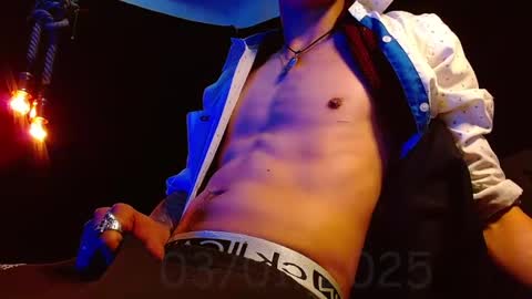 Snapshot of the_anfitrion69 chatting on January 3, 10:08 pm GIORGGIO online show from January 3, 10:08 pm