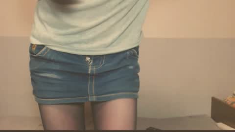 Snapshot of the_basic_instinctt chatting on September 19, 3:13 pm Eva online show from September 19, 3:13 pm