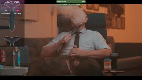 Snapshot of the_dilf chatting on October 2, 2:24 pm The DILF - online show from October 2, 2:24 pm