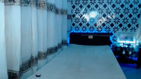 Snapshot of the_girl_nxt_door chatting on February 28, 6:21 am samm online show from February 28, 6:21 am