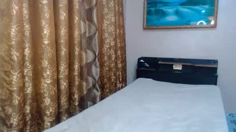 Snapshot of the_girl_nxt_door chatting on November 30, 3:54 am samm online show from November 30, 3:54 am