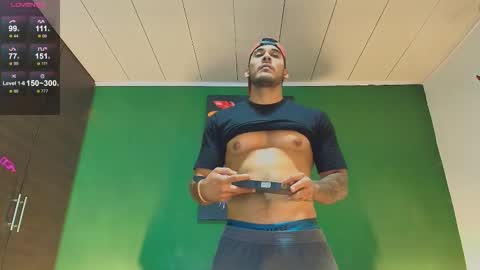 Snapshot of the_golden_boys chatting on October 31, 12:22 am SCOTT THEO KAMERON GENDERSON online show from October 31, 12:22 am