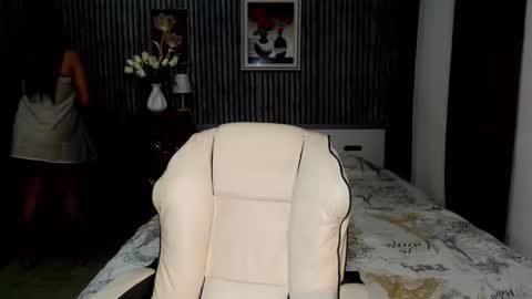 IG Lisa Avery Monroe online show from April 18, 12:20 pm