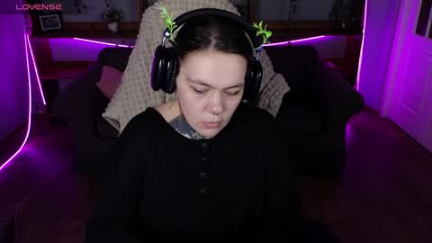 the_ice_owl online show from April 19, 3:00 pm