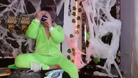 the_lesbian_game online show from November 1, 3:19 am