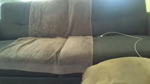 Snapshot of the_love_log chatting on December 26, 4:10 am the_love_log online show from December 26, 4:10 am