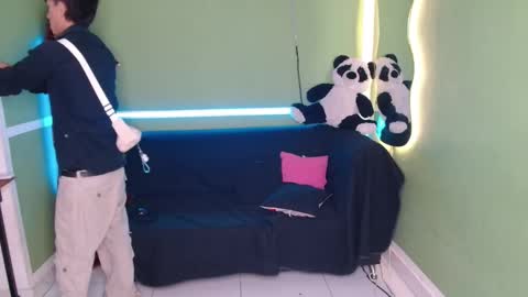 Snapshot of the_muderer chatting on December 1, 12:32 pm murderer online show from December 1, 12:32 pm