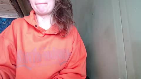 Snapshot of the_prettywondder chatting on February 5, 8:11 am Ekye online show from February 5, 8:11 am