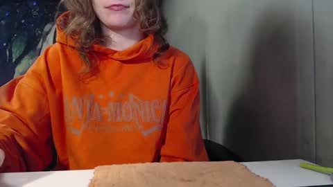 Snapshot of the_prettywondder chatting on February 7, 1:43 pm Ekye online show from February 7, 1:43 pm