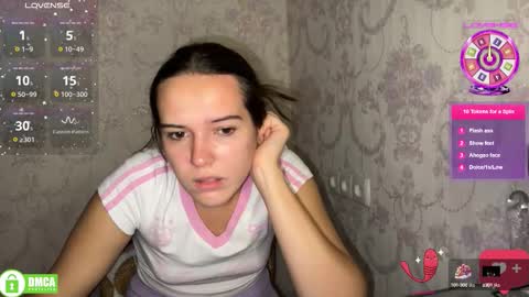 Snapshot of the_princese chatting on October 13, 7:03 pm Alice online show from October 13, 7:03 pm