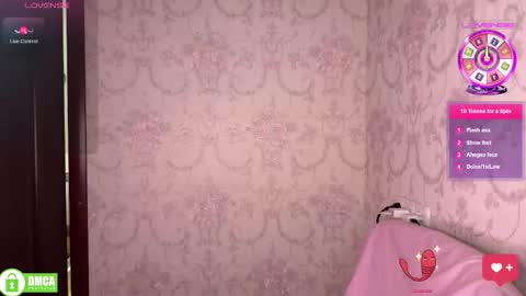 Snapshot of the_princese chatting on November 4, 6:40 pm Alice online show from November 4, 6:40 pm