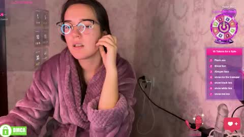 Snapshot of the_princese chatting on November 17, 11:38 am Alice online show from November 17, 11:38 am