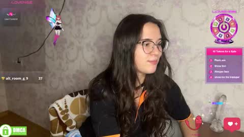 Snapshot of the_princese chatting on December 3, 5:22 pm Alice online show from December 3, 5:22 pm