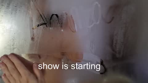 Snapshot of the_pussy_boulevard chatting on December 17, 1:22 am Anna online show from December 17, 1:22 am