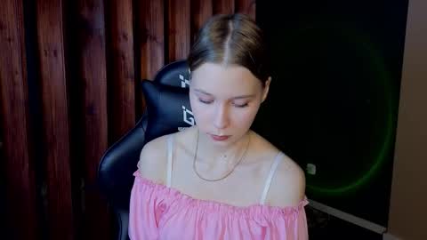 Vicky online show from February 8, 5:27 pm