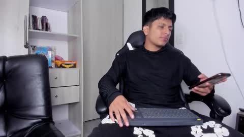 Danny online show from November 24, 2:55 am