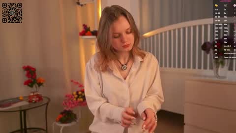 Snapshot of theadrewett chatting on September 13, 4:07 pm Emma online show from September 13, 4:07 pm